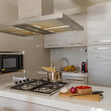 Maison Valerio - Con Vista E Parcheggio Privato Ad 度假居